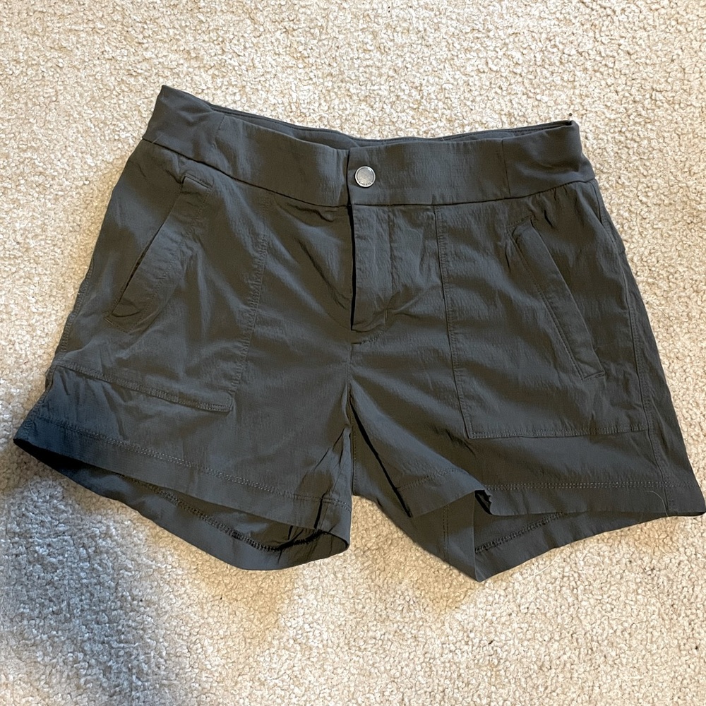 Athleta active shorts